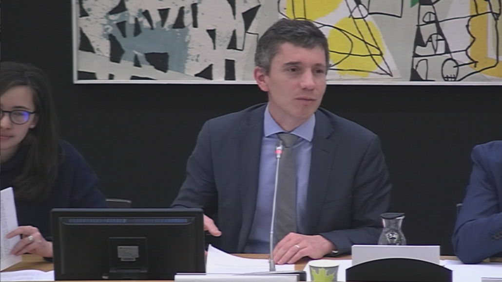 Bruno Studer est l’auteur de la proposition de loi adoptée en commission. Bruno Studer est l’auteur de la proposition de loi adoptée en commission.