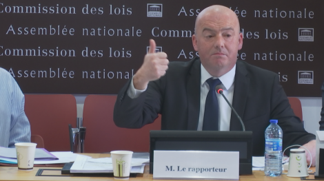 Couverture : Faut-il plafonner la rémunération des hauts fonctionnaires ? Couverture : Faut-il plafonner la rémunération des hauts fonctionnaires ?