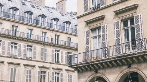 Des immeubles haussmaniens à Paris. Maria Orlova / Pexels