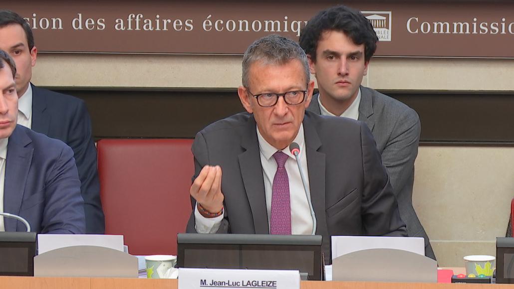 Couverture : Foncier : la commission des Affaires économiques donne son feu vert à une nouvelle forme d’accession à la propriété Couverture : Foncier : la commission des Affaires économiques donne son feu vert à une nouvelle forme d’accession à la propriété