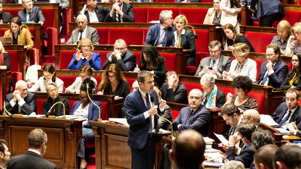 L'Assemblée nationale aussi touchée par le coronavirus