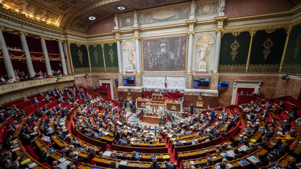 Le plan de bataille de l'Assemblée pour répondre à l'urgence face au coronavirus 