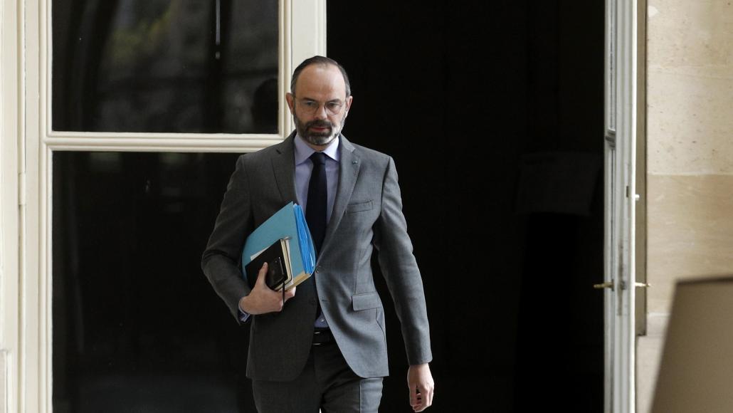 AFP - La vague épidémique va continuer à "frapper très fort" prévient Édouard Philippe