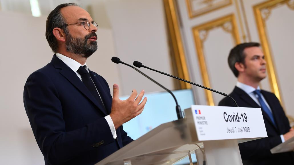 Dossier Covid-19, un virus en politique Dossier Covid-19, un virus en politique