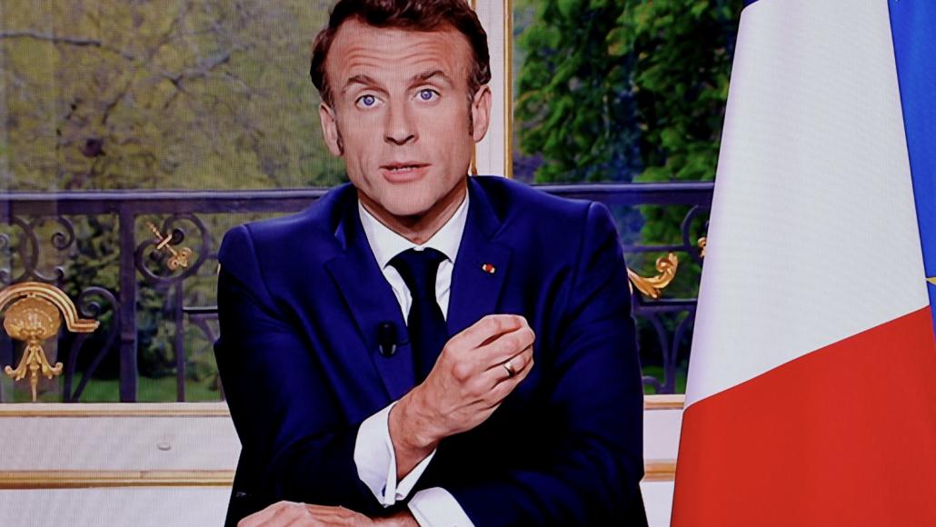 Emmanuel Macron PR2