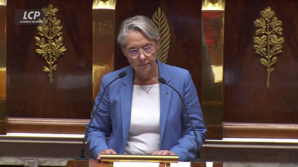 Elisabeth Borne dans l'hémicycle de l'Assemblée nationale le 21 octobre 2023