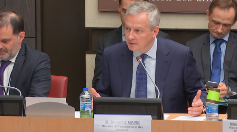 Couverture : "Gilets jaunes" : un coût pour l’Etat "modéré pour le moment", dit Bruno Le Maire